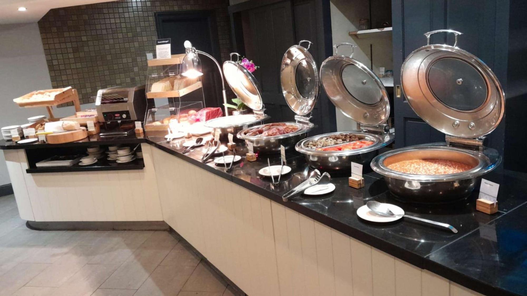 Orida Hotels Newbury Newbury  Buitenkant foto
