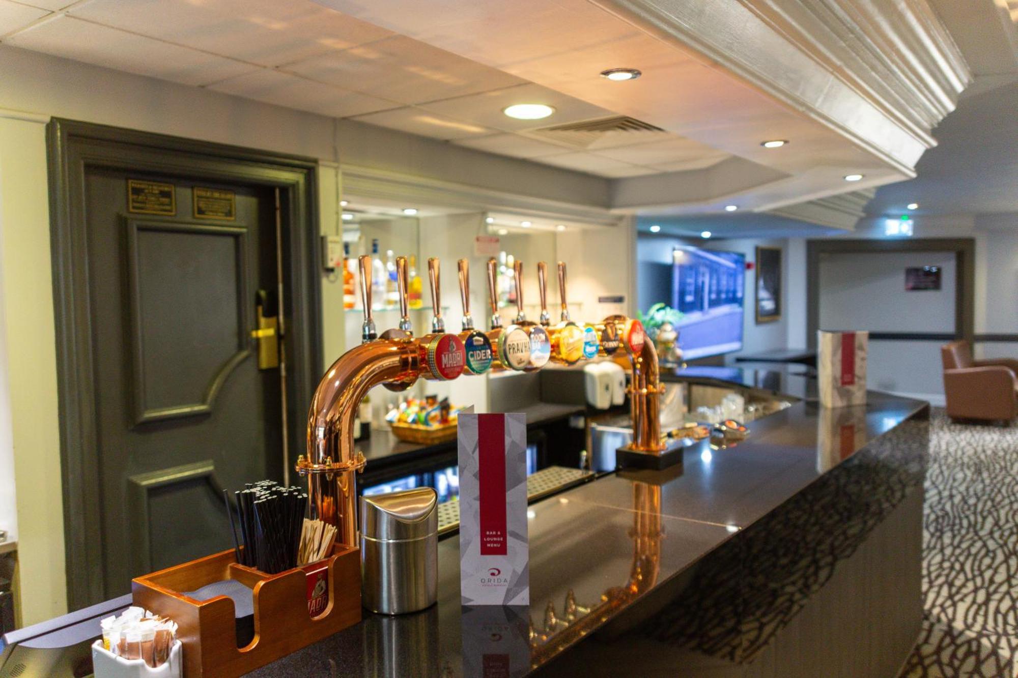 Orida Hotels Newbury Newbury  Buitenkant foto