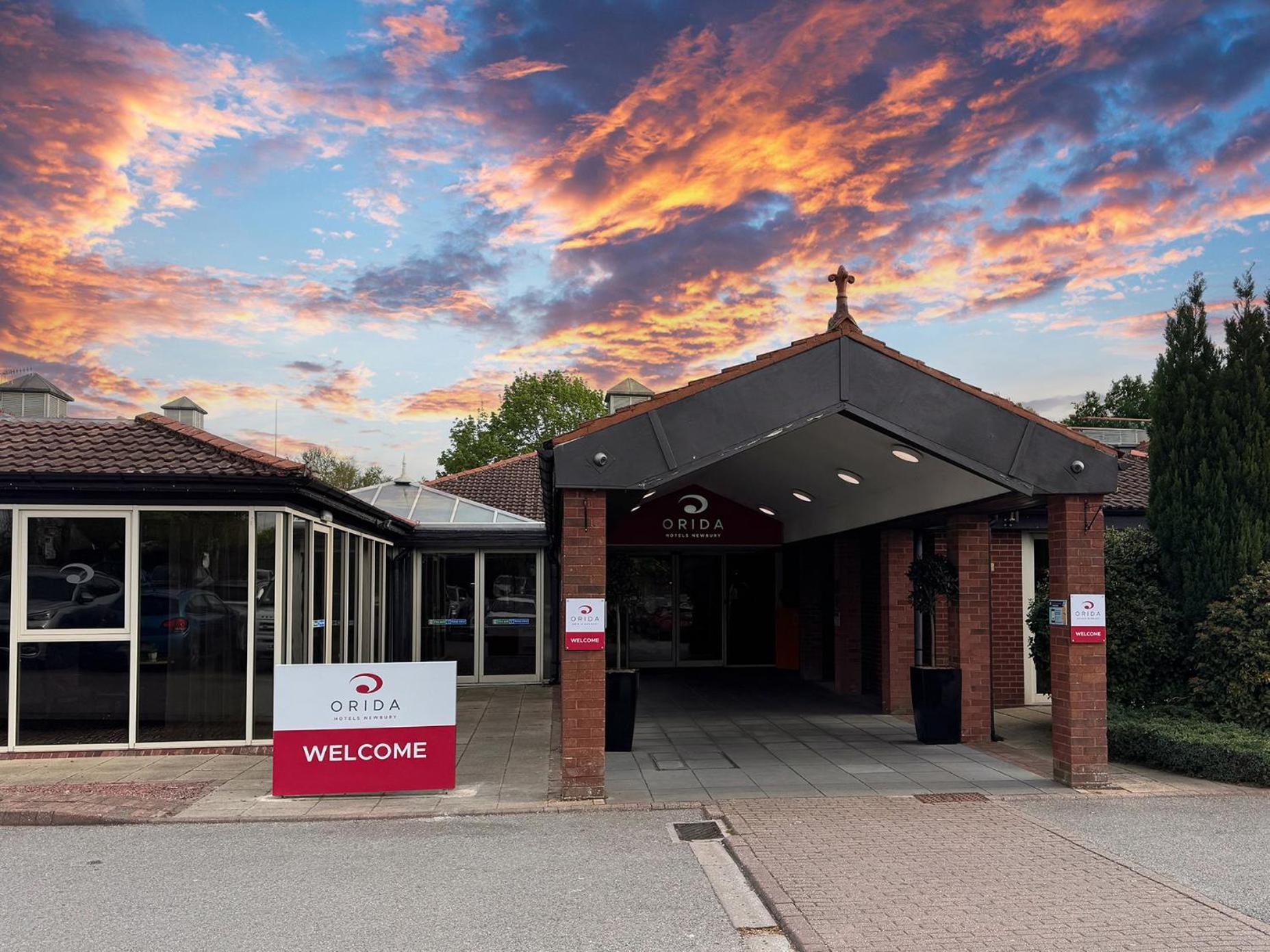 Orida Hotels Newbury Newbury  Buitenkant foto
