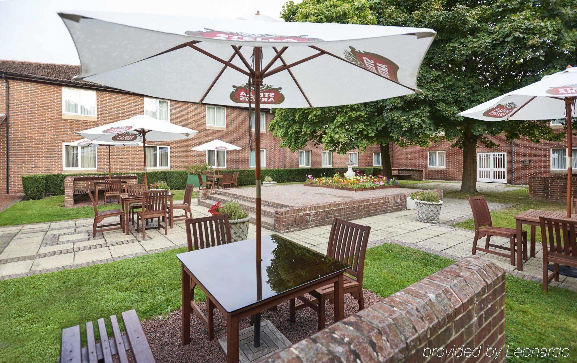 Orida Hotels Newbury Newbury  Buitenkant foto