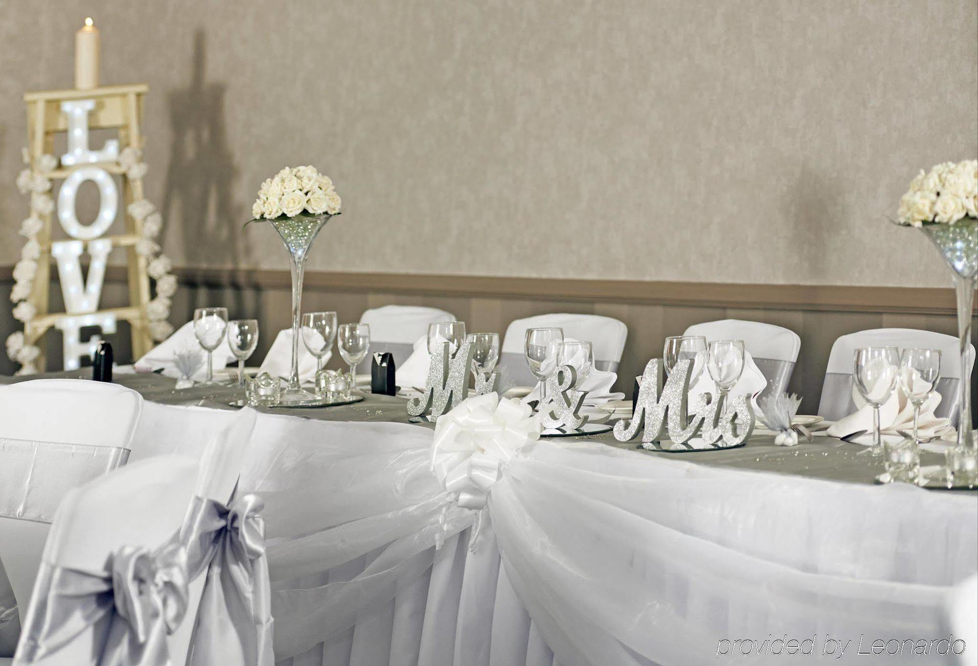 Orida Hotels Newbury Newbury  Buitenkant foto